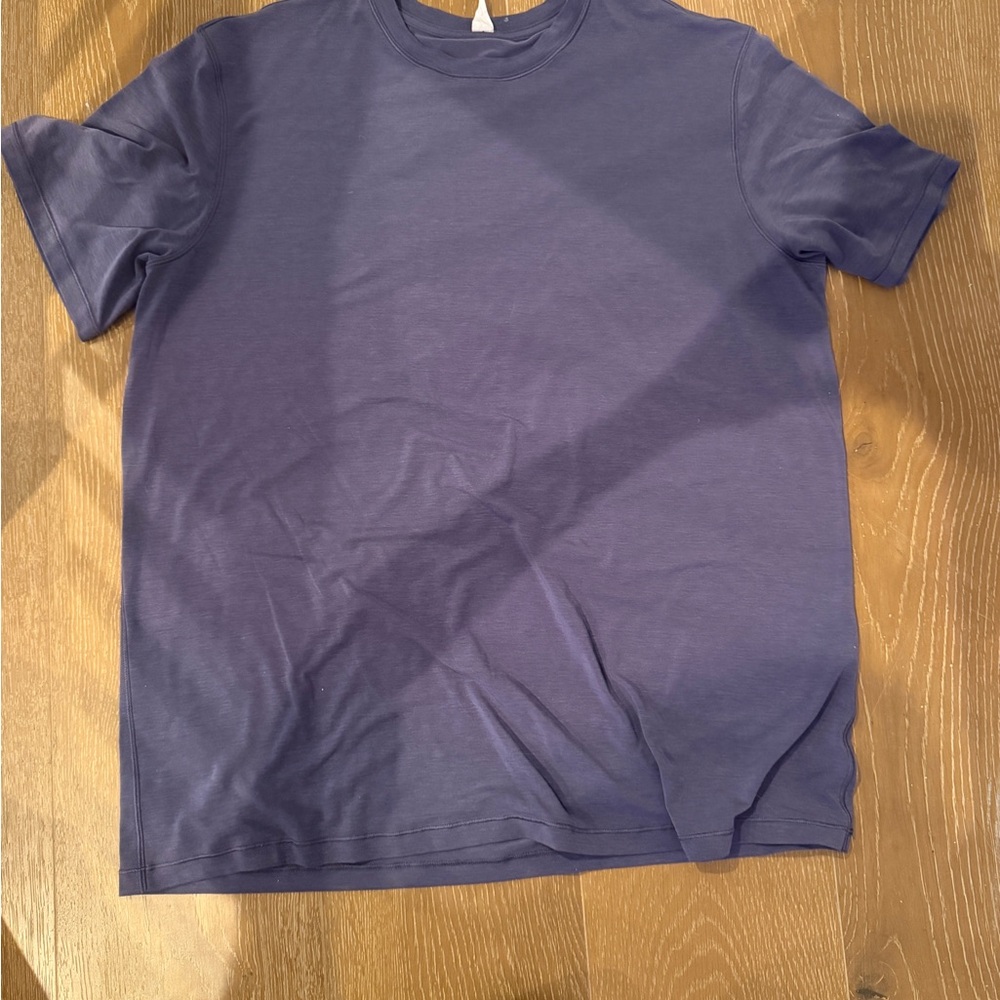 Lululemon Women’s Relaxed Fit Athletic Tee Purple Size 10